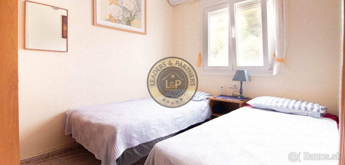 Radový dom 3+kk s bazénom Orihuela Costa, Španielsko - 11