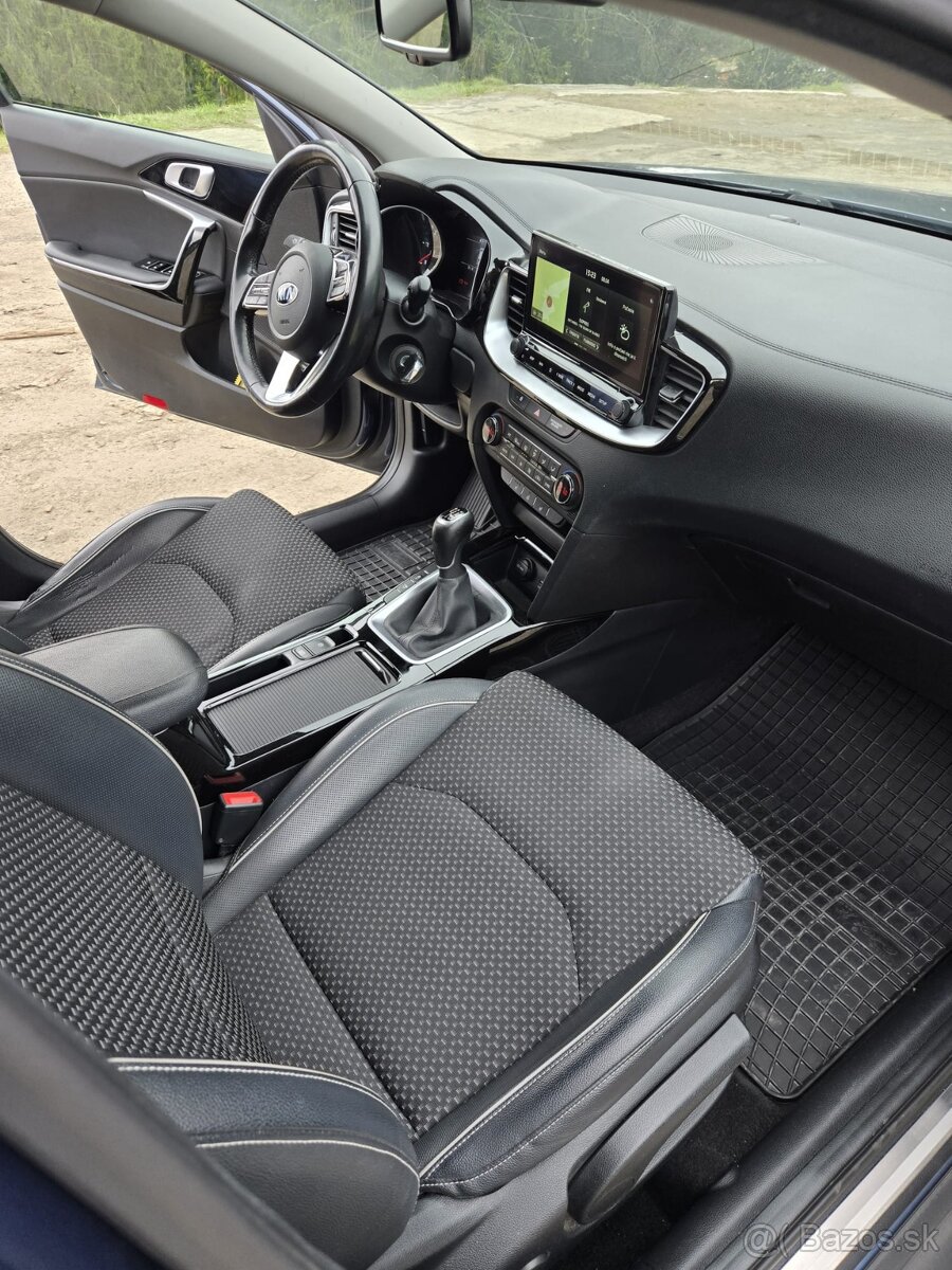 Kia XCeed 1.6 CRDI Gold - 11