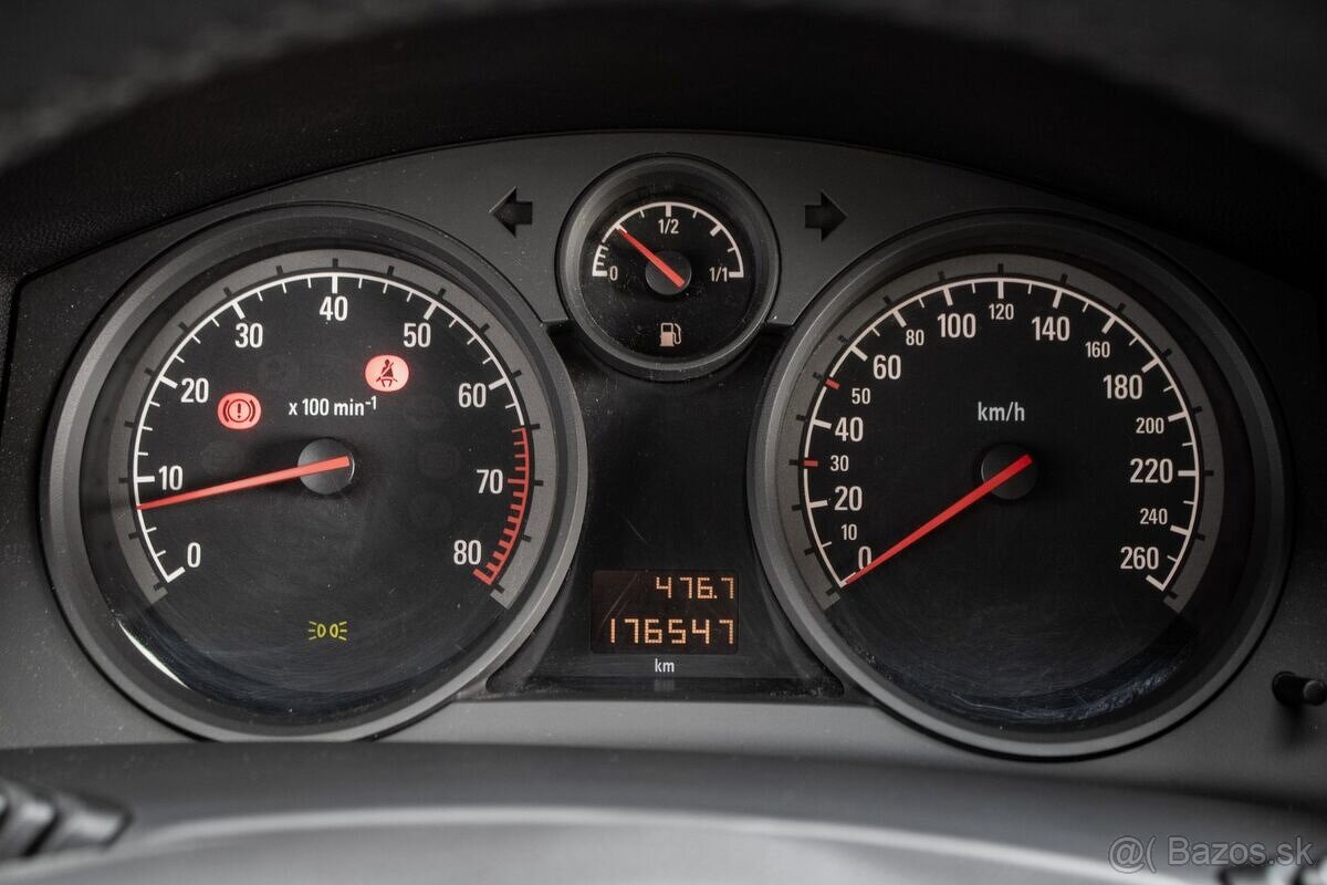 Opel Astra 1.6 ecoFLEX, 85kW, M5 - 11