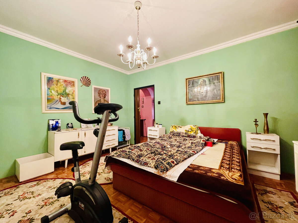 A-W REAL | RODINNÝ DOM NA PREDAJ V OBCI OKOČ - 11