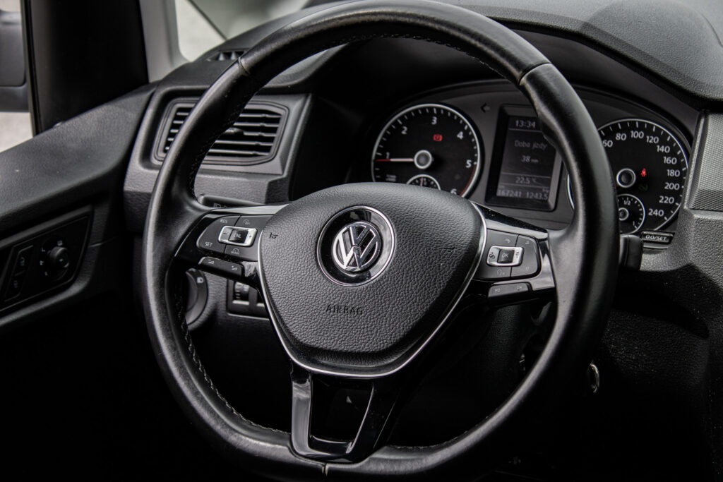 Volkswagen Caddy 2.0 TDI AT/6 - 11