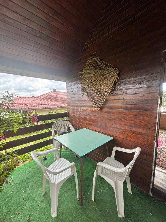 Predaj nádherného stavebného pozemku so záhradným domčekom v - 11