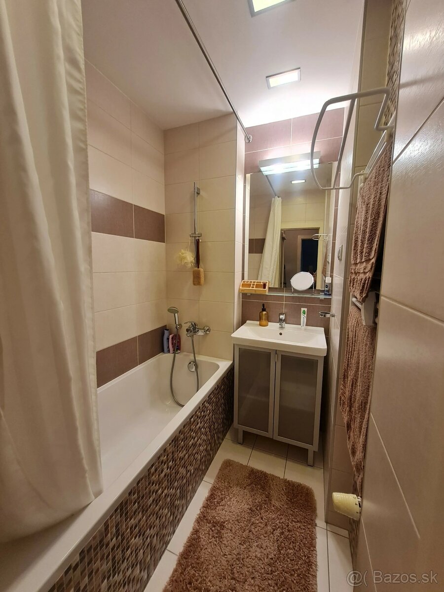 PÁRIČKOVÁ, 2-IZB zariadený BYT, RUŽINOV NIVY - 11