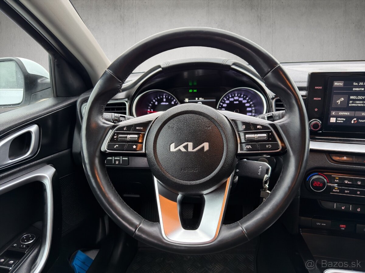 Kia Ceed SW 1.6 CRDi MHEV Gold - 11