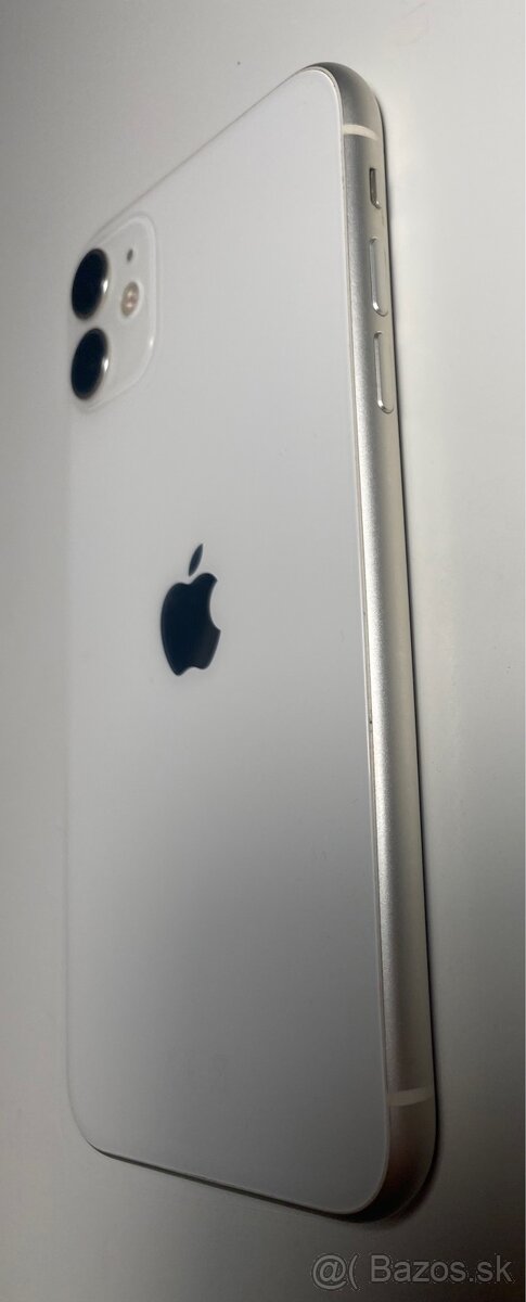 iPhone 11, batéria 81% - 11