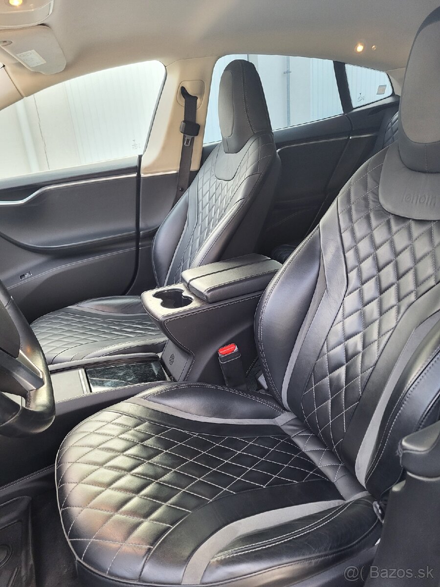 Tesla Model S 85 - 11