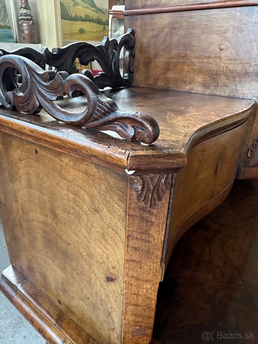 starožitný písaci stolík s nadstavbou - 11