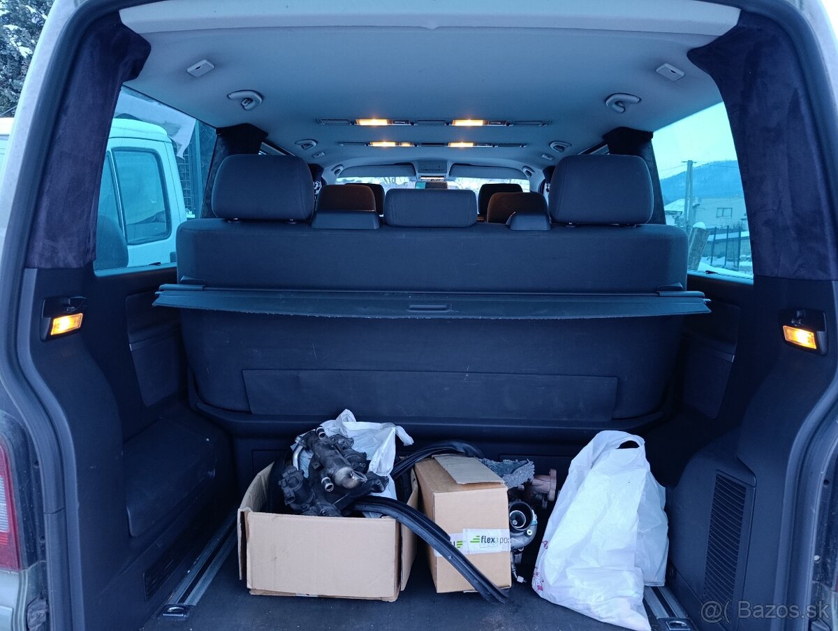 VOLKSWAGEN T5 MULTIVAN - 11