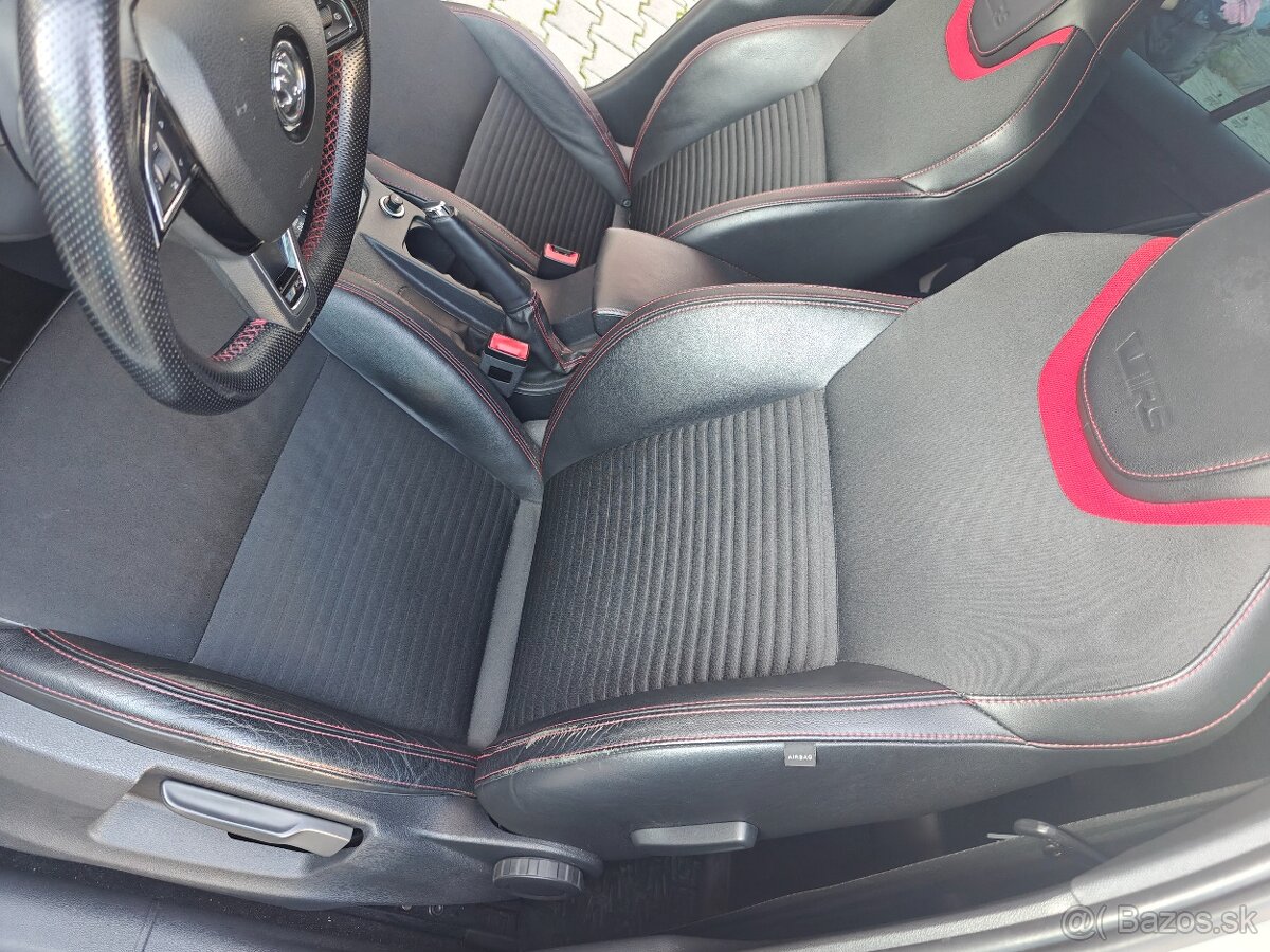 ŠKODA OCTAVIA RS COMBI DSG TDI - 11