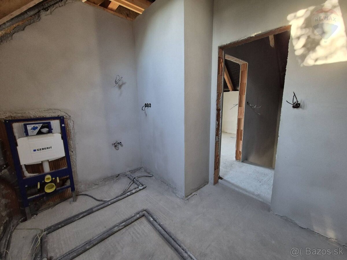 Poschodová novostavba RD na pozemku 468 m², Paňa - 11