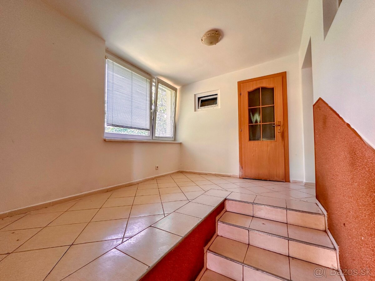 PREDAJ - Rodinný dom ul. Letisková - PRIEVIDZA - 11