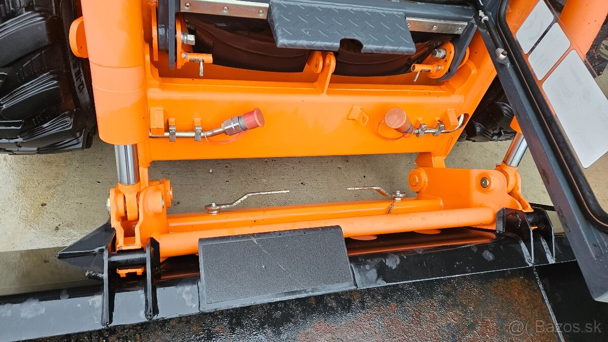 Locust 903 WAY YANMAR NEV 5mth 2020 - 11