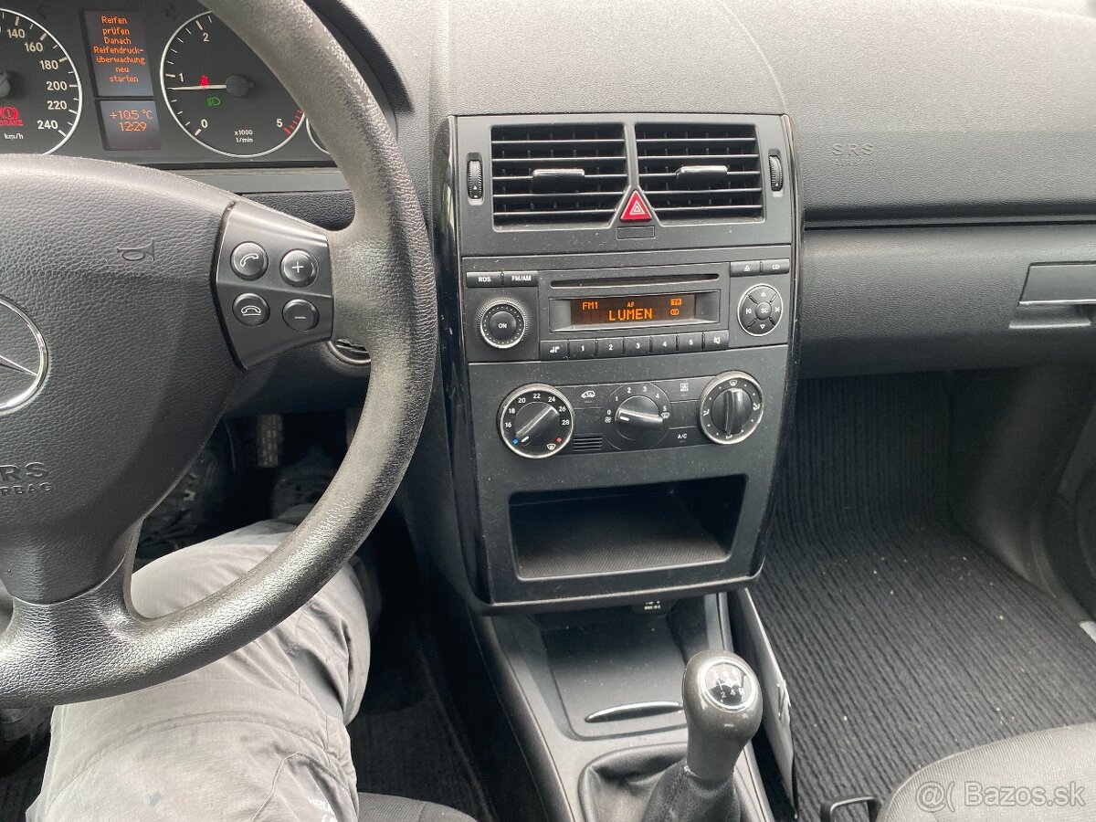 Mercedes-Benz A trieda 160 CDI Elegance Blue - 11