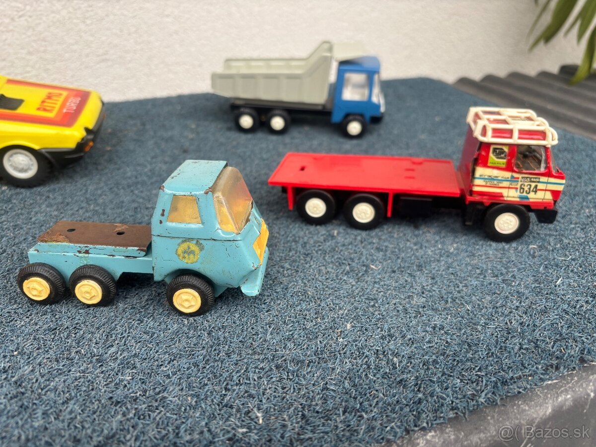 Staré autíčka - 11