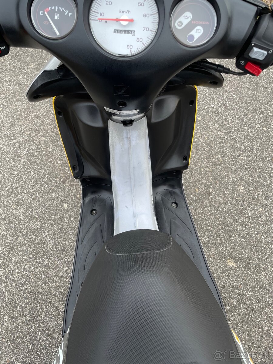Honda X8R-X - 11