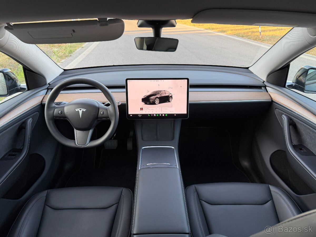 Tesla Model Y Long Range All-Wheel Drive - 11