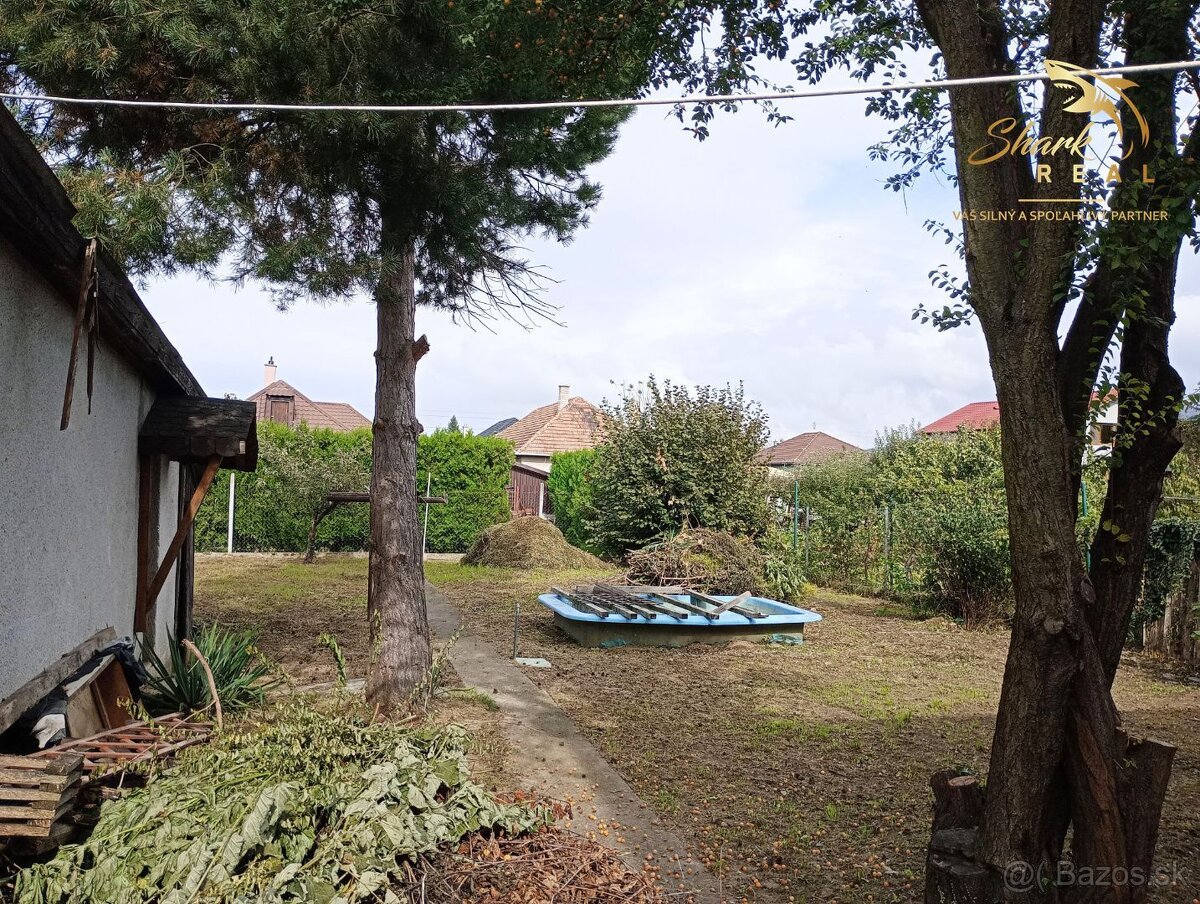 6-izbový rodinný dom v Kovarciach na bývanie i podnikanie - 11