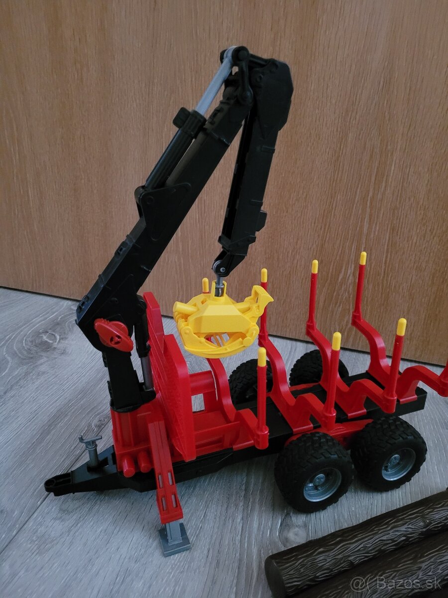 Prepravník dreva s nakladačom Bruder - 11