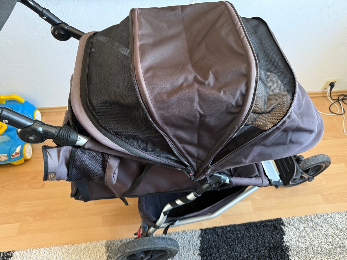 Mountain Buggy Plus One pre dve deti - 11