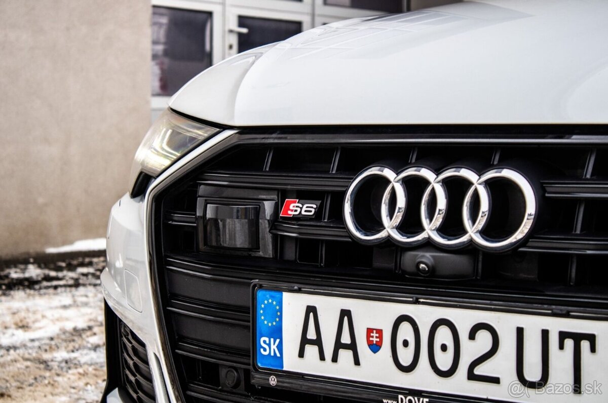 Audi S6 Avant - 11