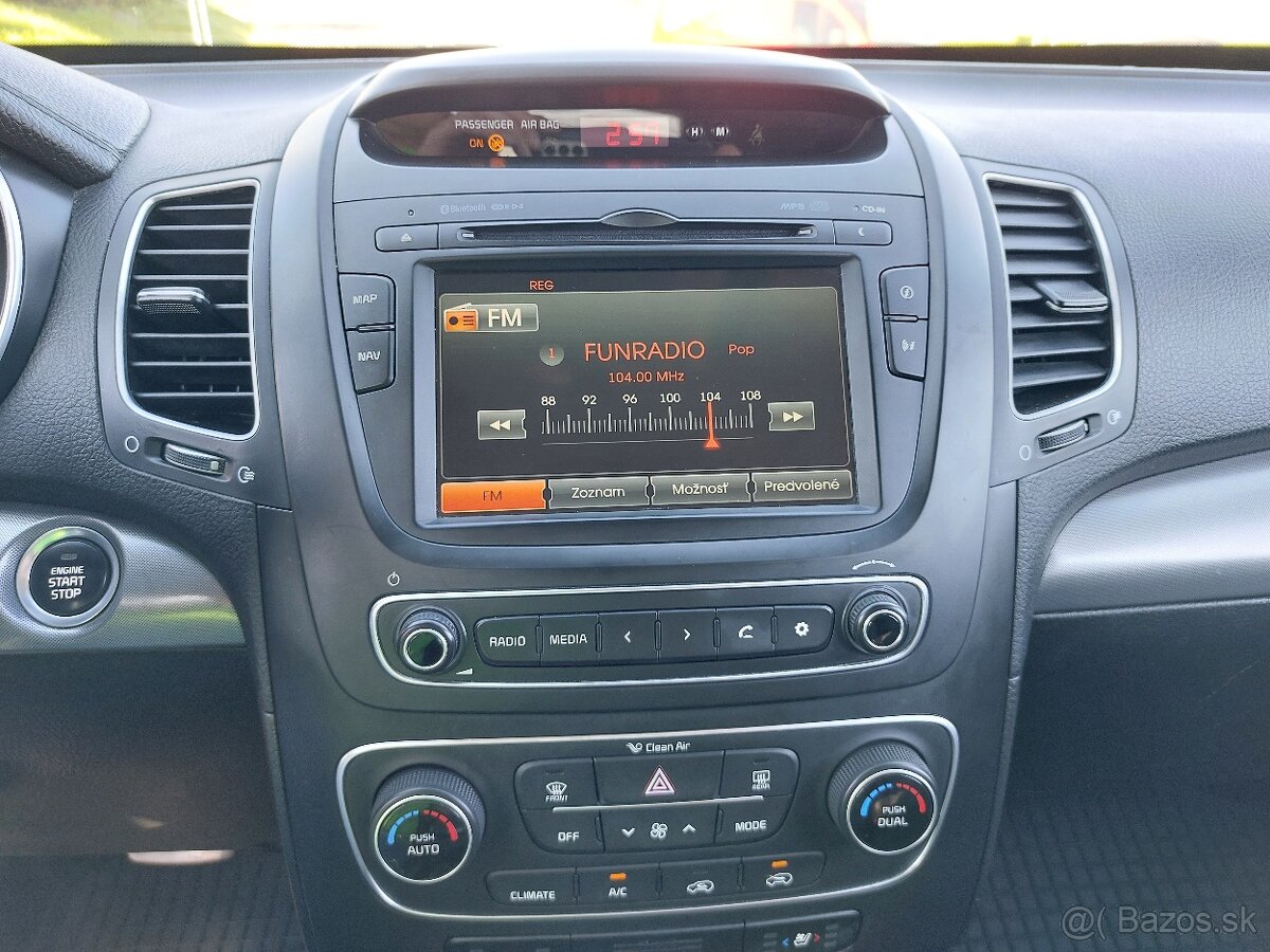 Kia Sorento 2.2 CRDi VGT 4WD LX A/T - 11