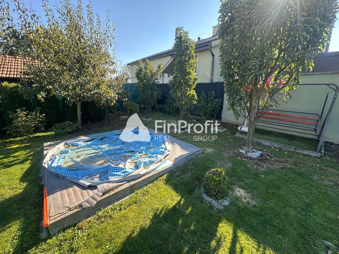 Exkluzívne na predaj priestranný 4-izbový byt s garážou a pa - 11