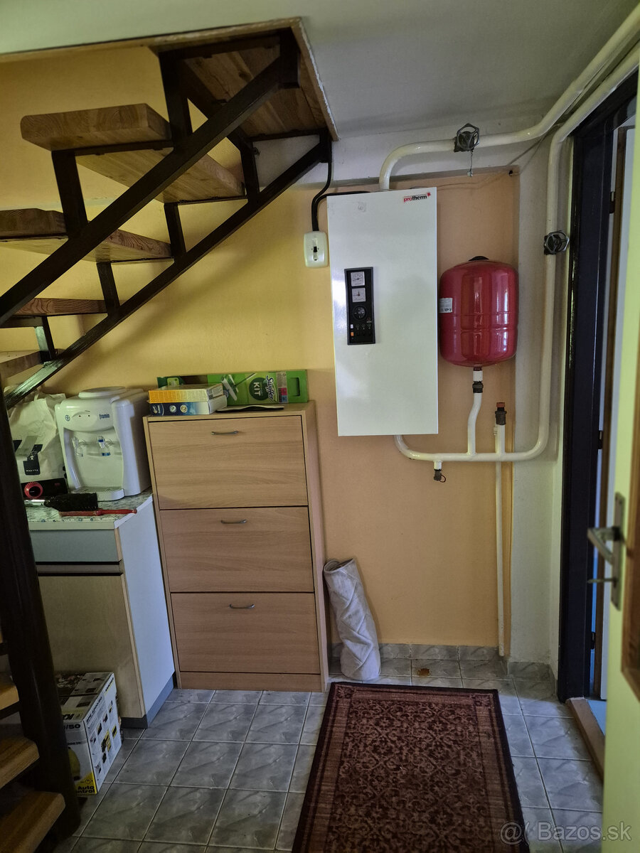 REZERVOVANÉ-Predaj 2 izbový rodinný dom Vrútky - 11