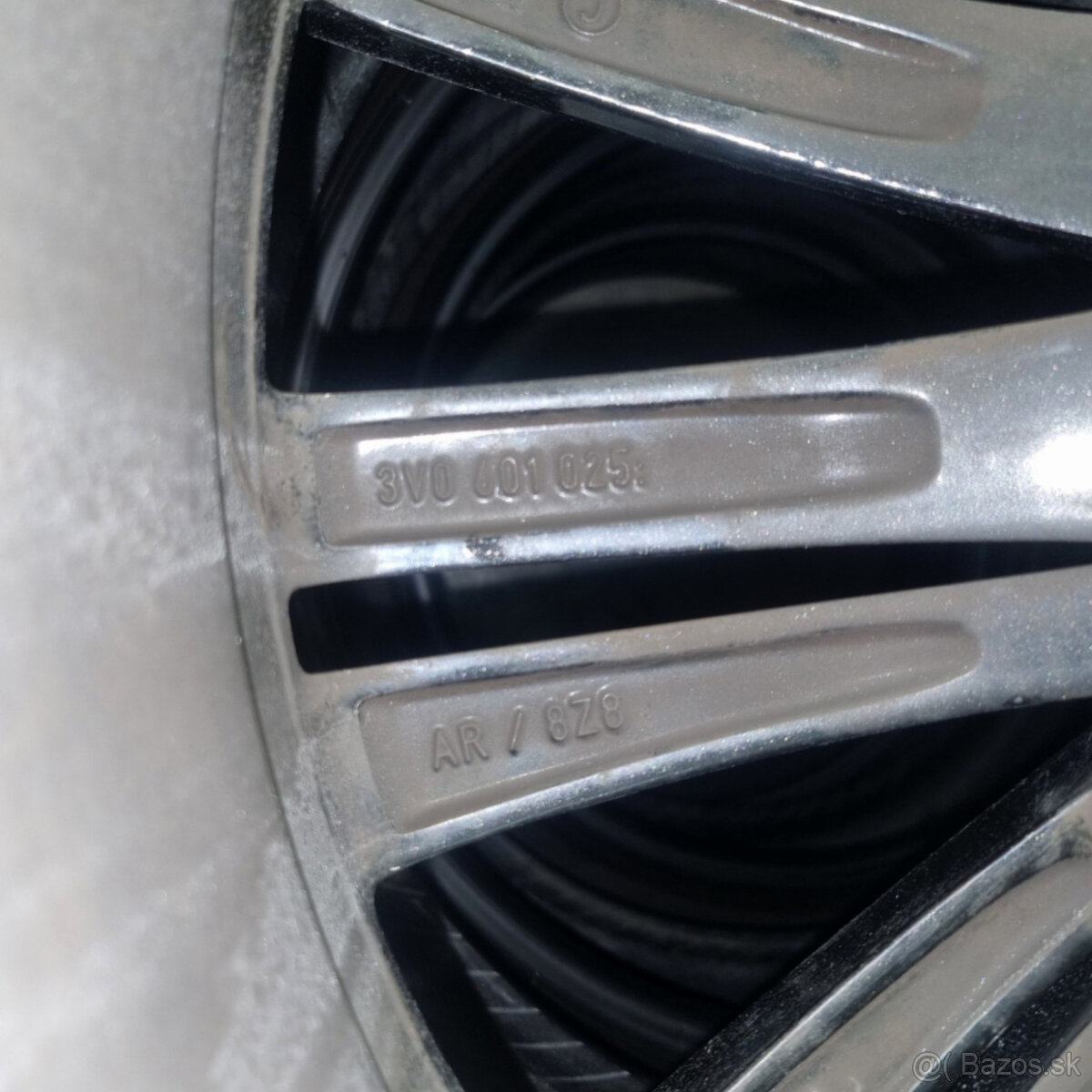 Hliníkové Škoda disky 5x112 R19 8J ET44 - 11