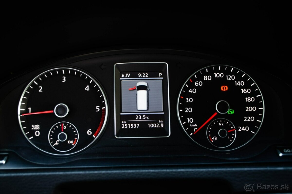 Volkswagen T5 Multivan 2.0 TDi DSG - 11