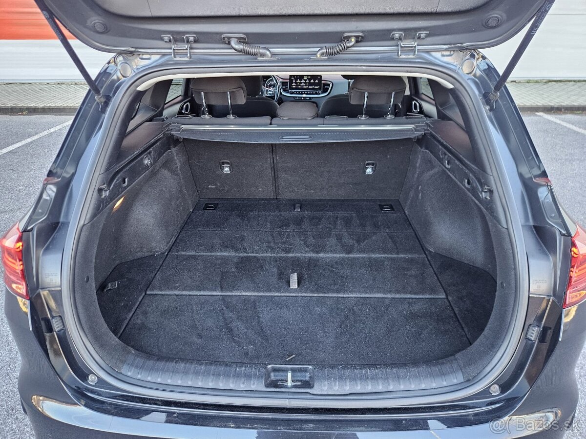 Kia Ceed SW 1.6 CRDi MHEV Gold - 11