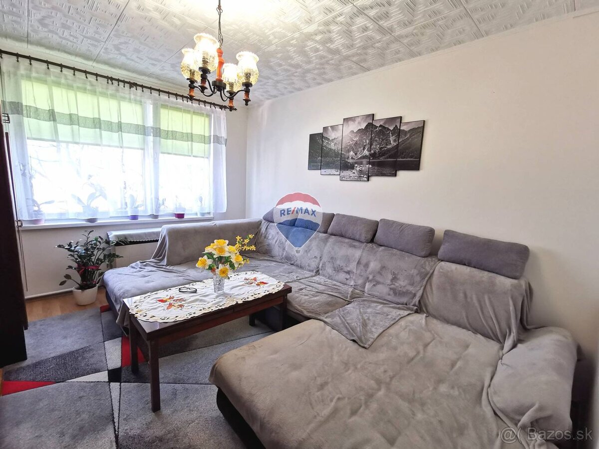 REZERVOVANÉ 2 izbový byt, zrekonštruovaný, 56 m2, balkón, V - 11