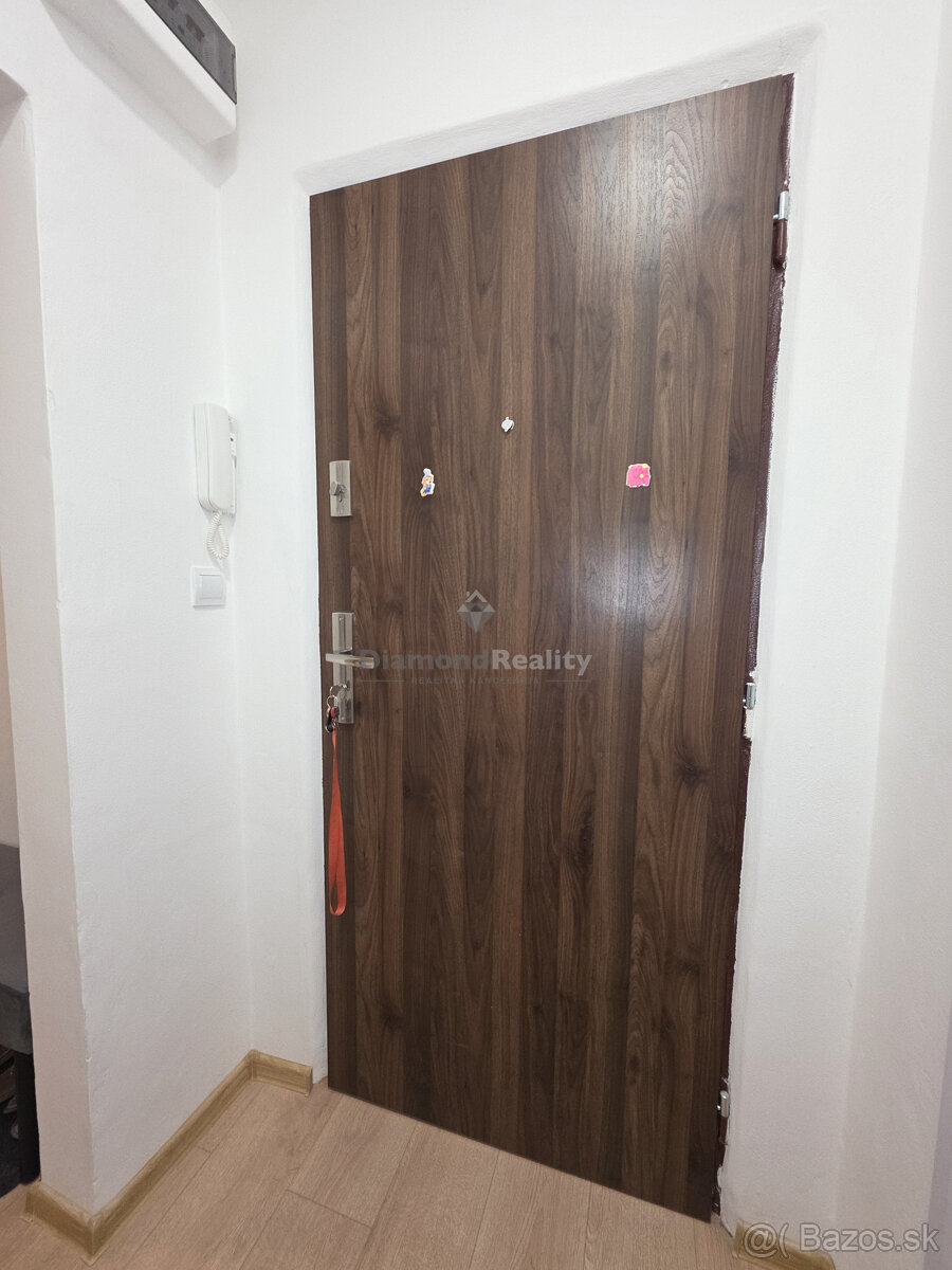 NA PREDAJ - 1 izbový byt pri Astórii, ulica Južná trieda - 11