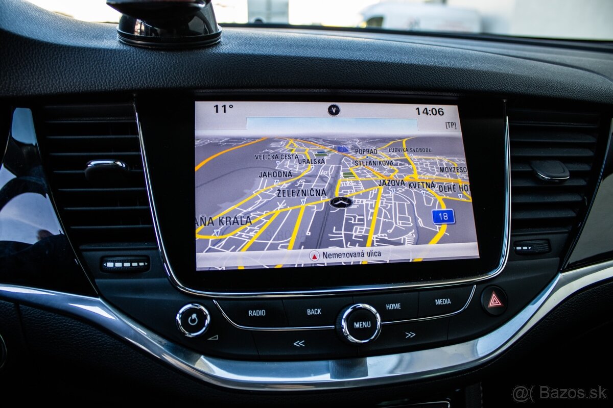 Opel Astra Sport Tourer ST 1.6 CDTI - 11