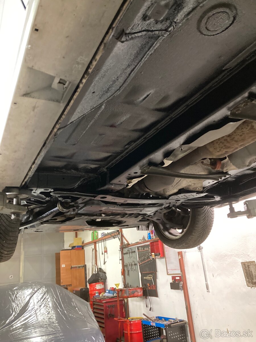 Mazda 5 40 Jahre edition 2,0i - 11