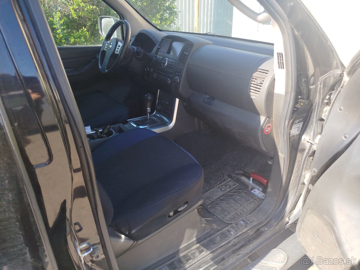Nissan navara 3,0 v6 - 11