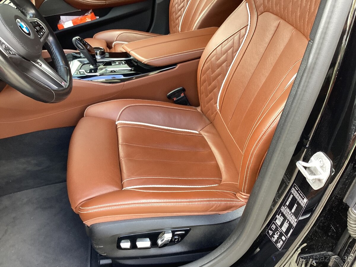 Bmw 540D M xdrive sedan - 11