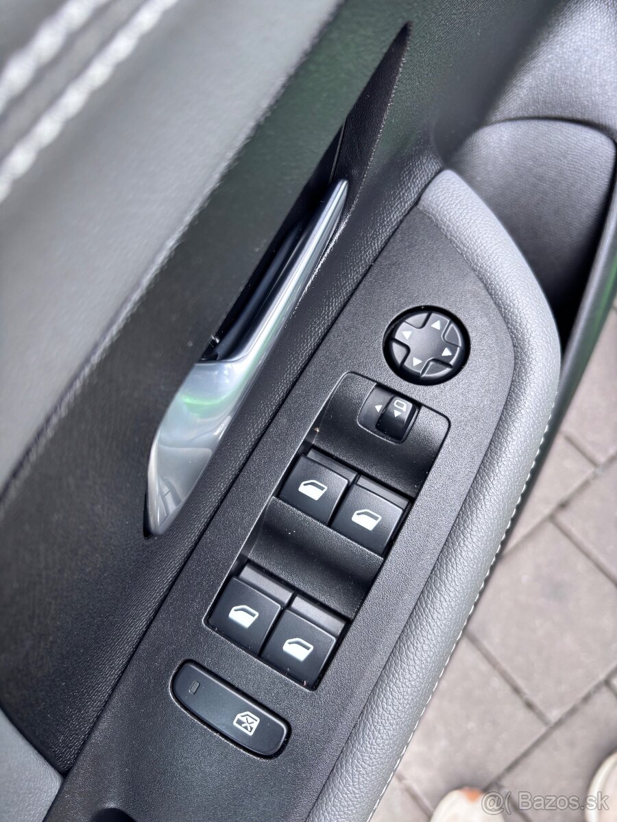 Opel Mokka-e 2023 - 11