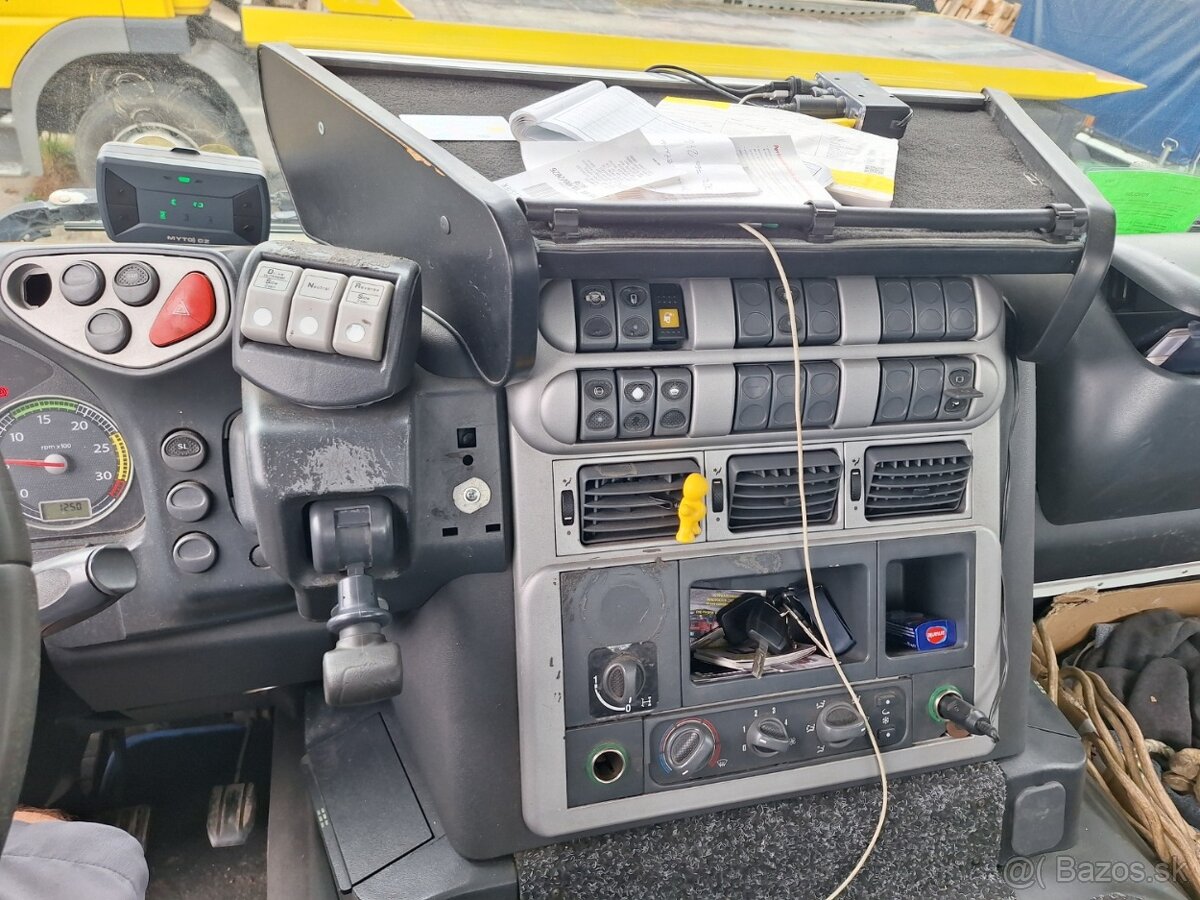 IVECO STRALIS 360 ODTAHOVÝ SPECIÁL - 11