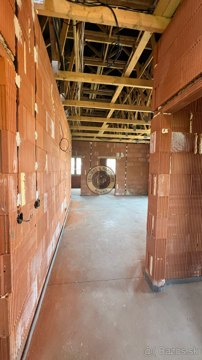 NA PREDAJ-Štýlový 4 izbový byt v novostavbe v Lipanoch - 11