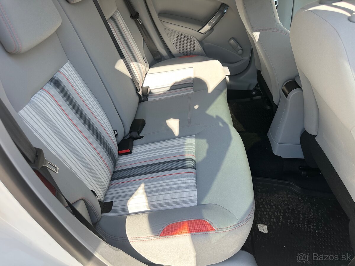 Peugeot 208 1.4 HDi - 11