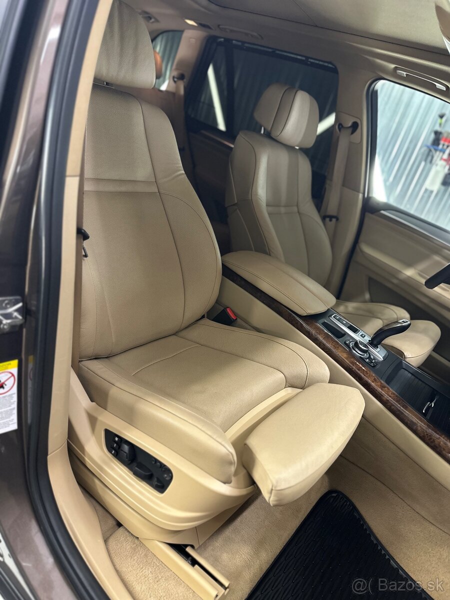 Bmw X5 E70 4.4 Biturbo Facelift Individual LCI chyba motora - 11