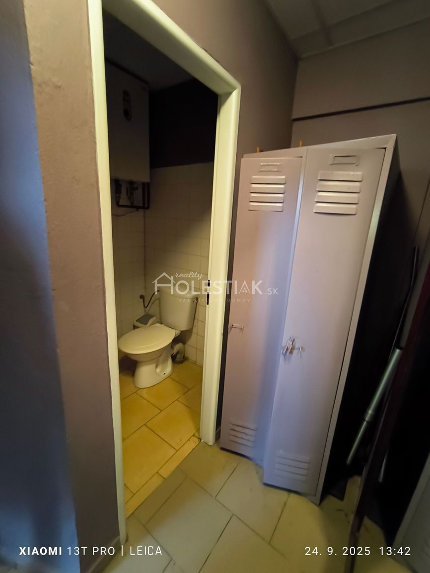 Predám exkluzívne polyfunkčný objekt - 11