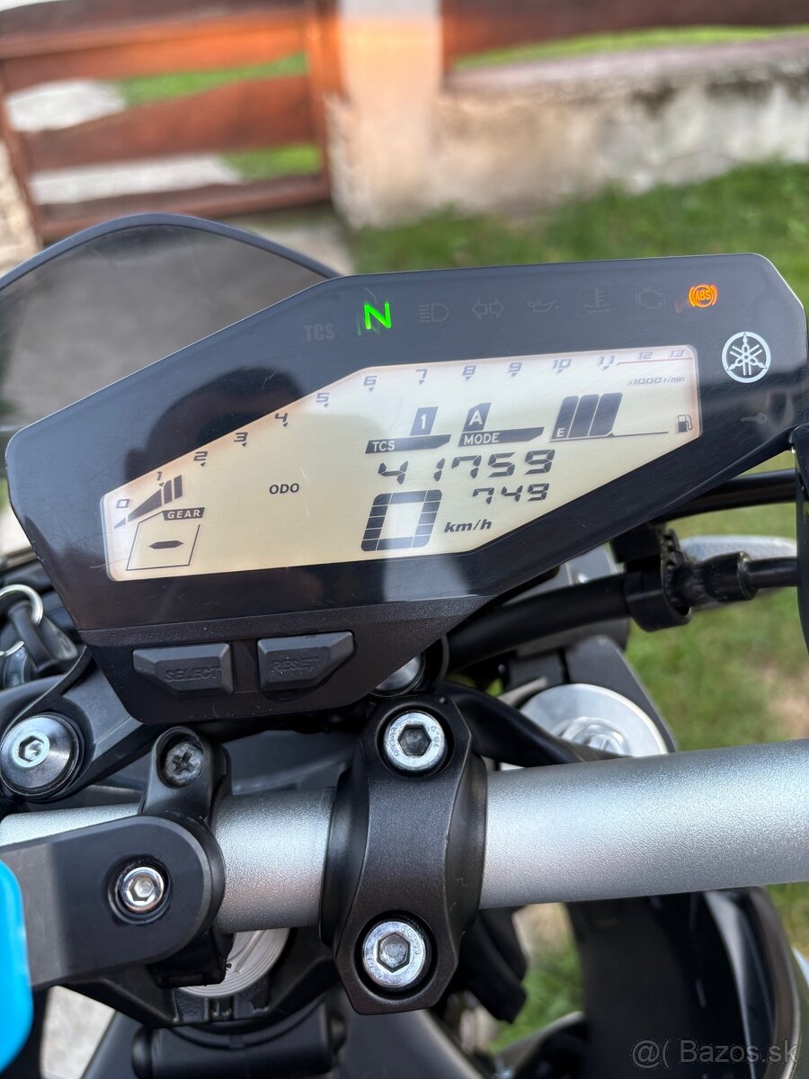 Yamaha MT 09 (2016) - 11