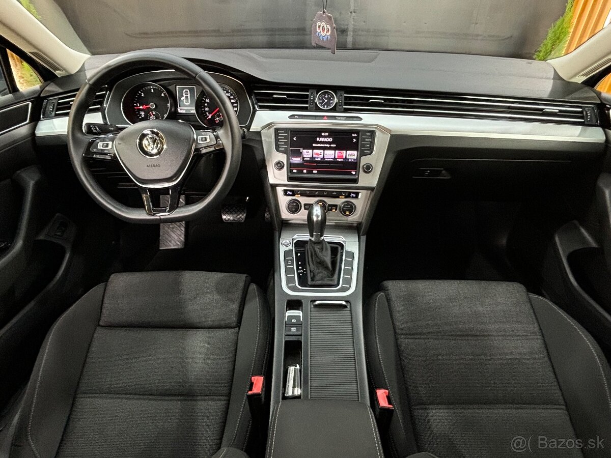 Volkswagen Passat Variant 2.0 TDI BMT Comfortline DSG - 11