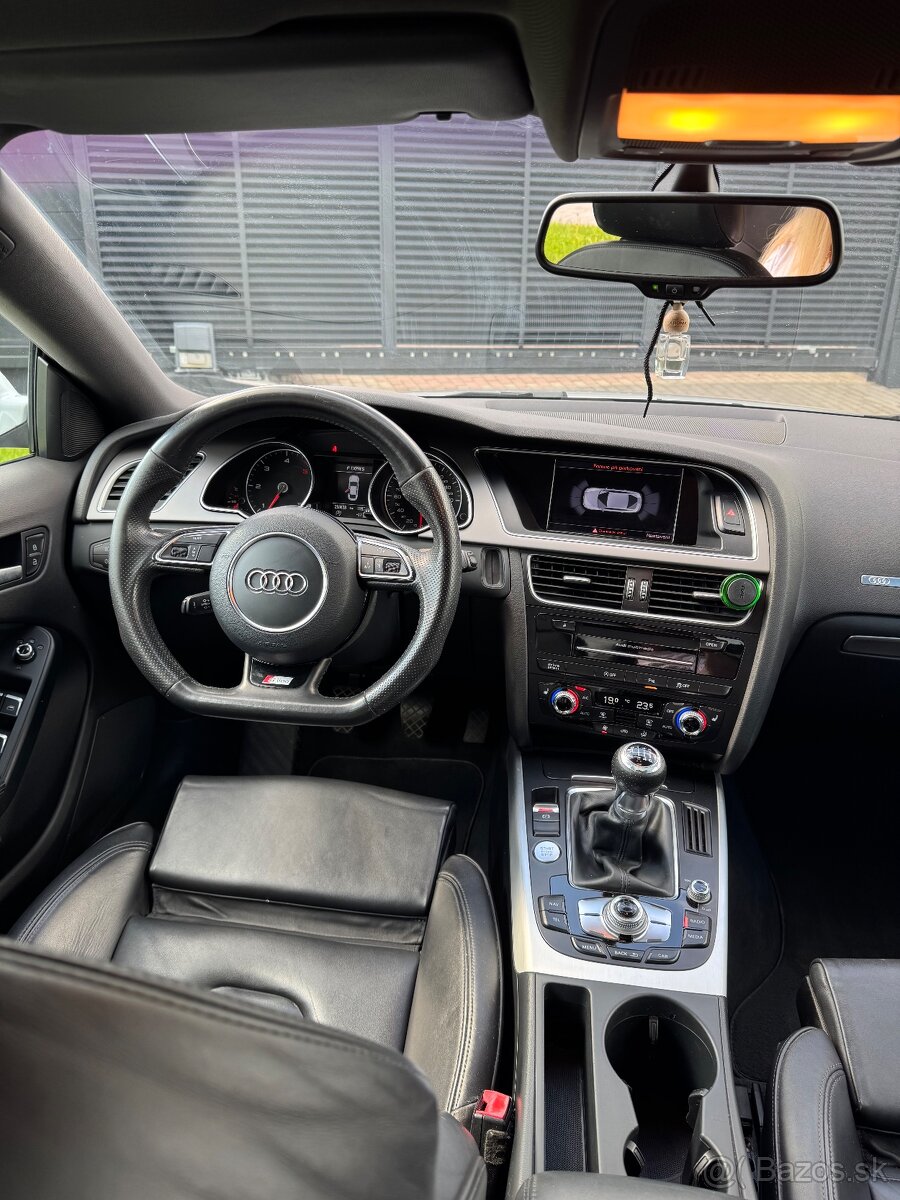 Audi A5 S-line - 11