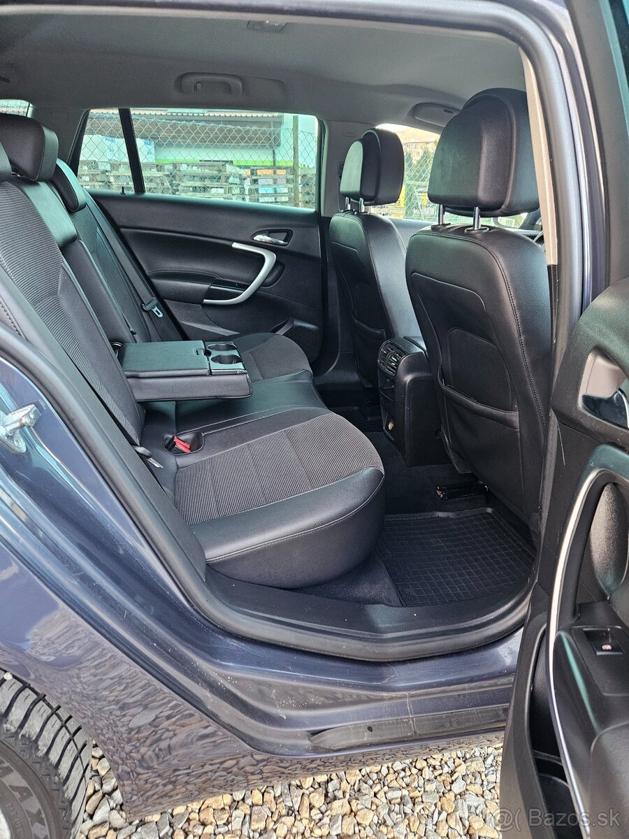 Opel Insignia 2.0CDTI 131PS SportsTourer Automat Combi EURO5 - 11