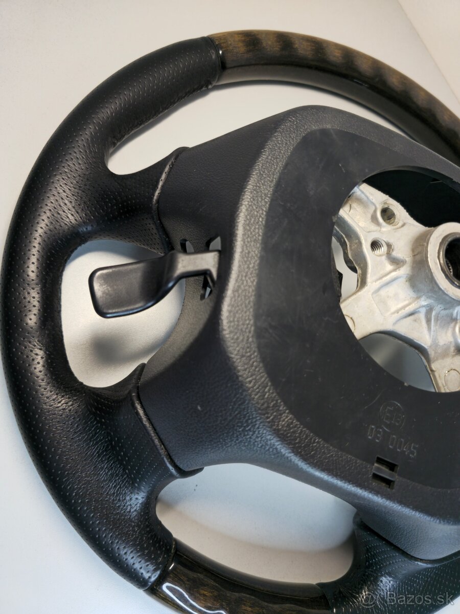 MOMO drevený volant impreza forester wrx sti - 11