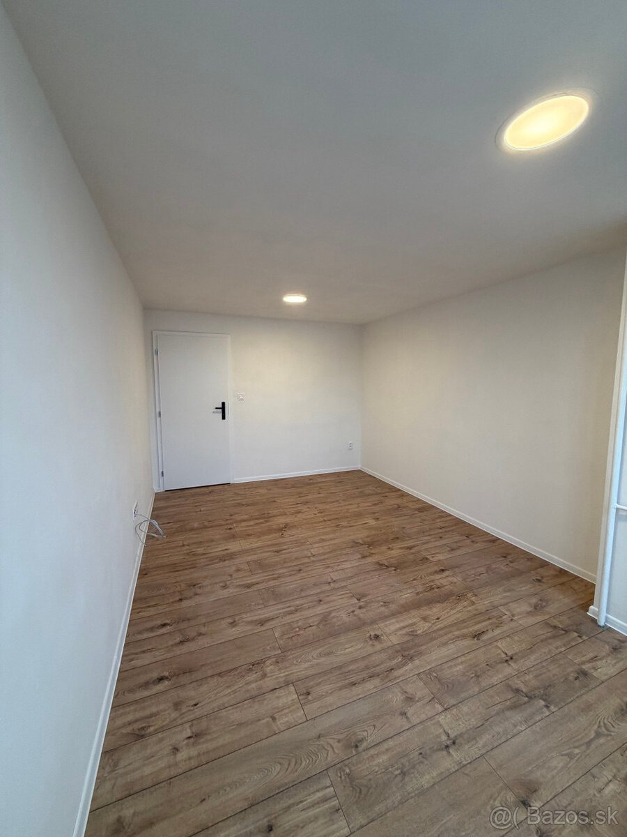 Prenájom bytu v Žiari nad Hronom - 11
