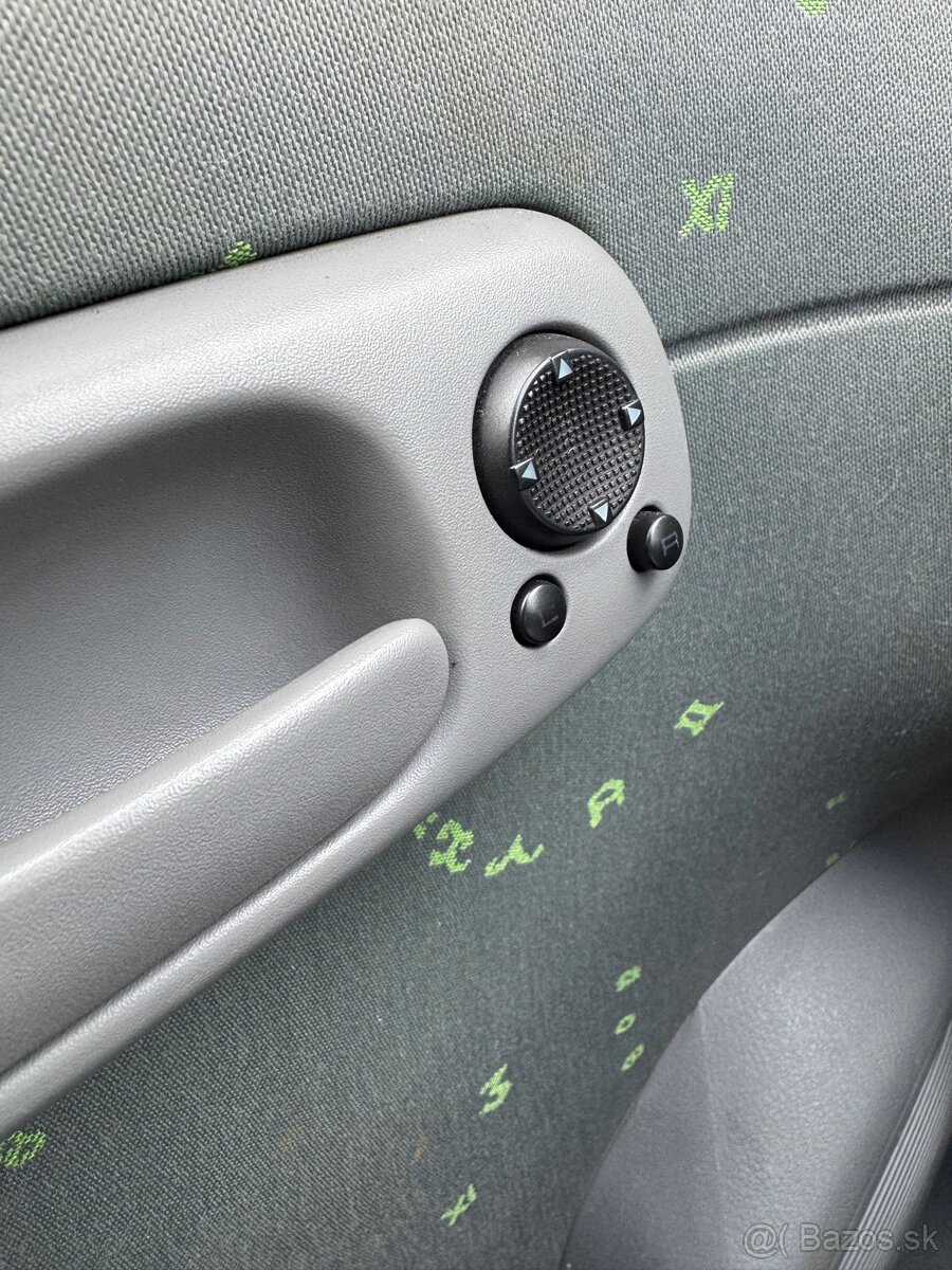 Škoda Felicia 1.3 MPI - 11