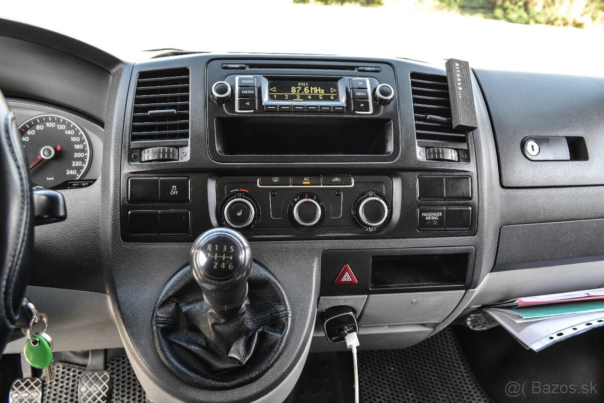 VW Transporter T5 2.0 TDI 103KW - 11